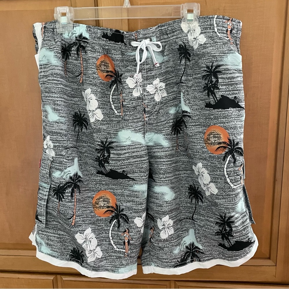 NWOT Ingear Men's Board Shorts Size XXL